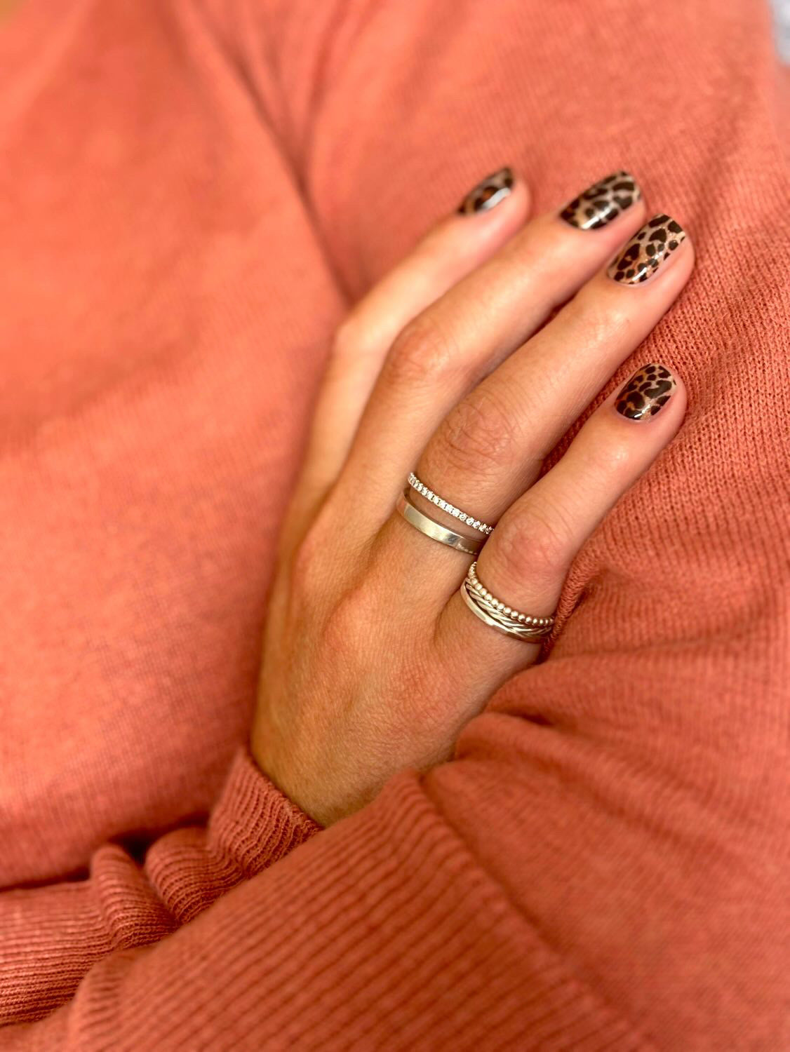 Gelnagel stickers met luipaard print