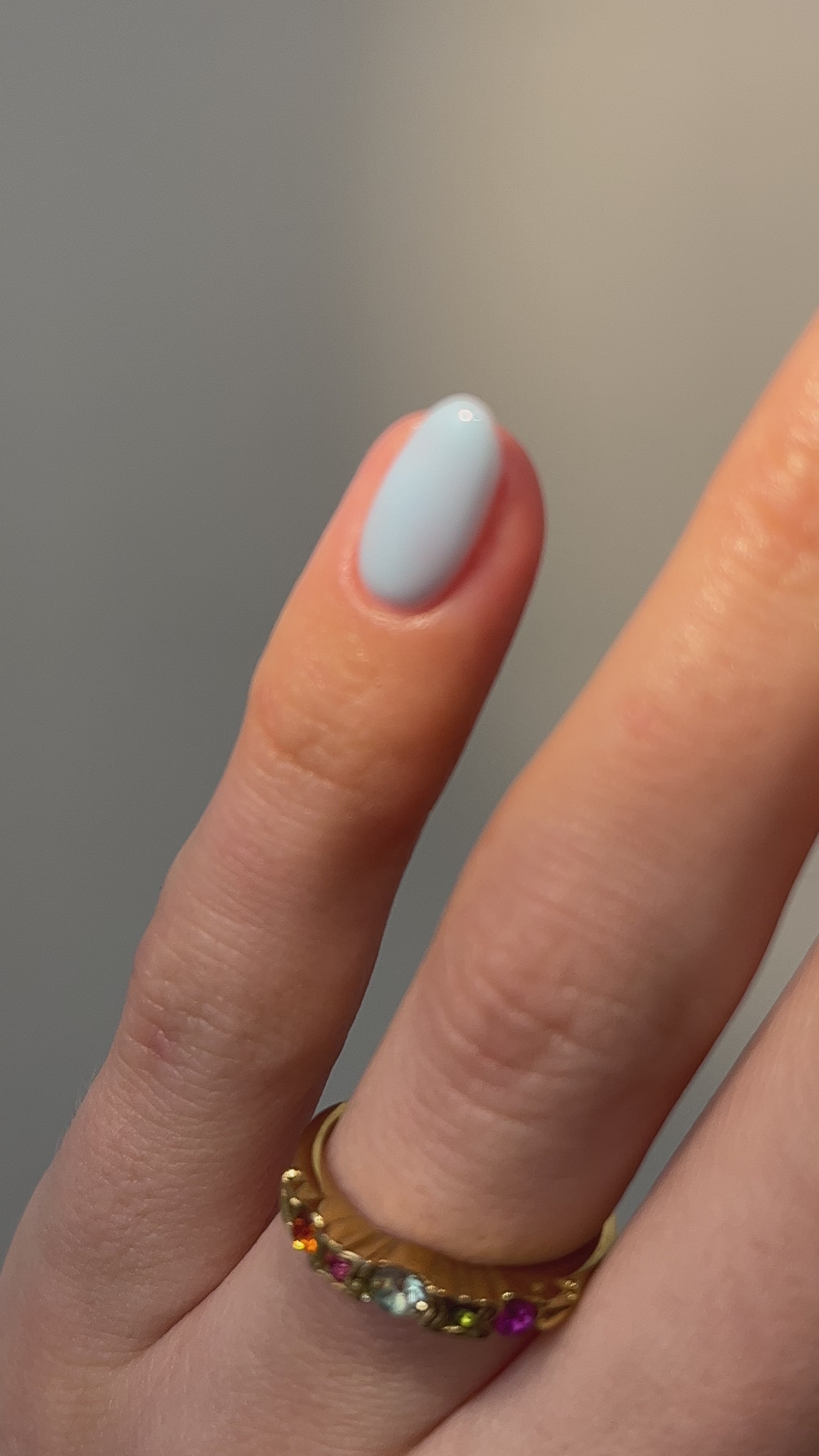 Load video: Blauwe Rubber Base