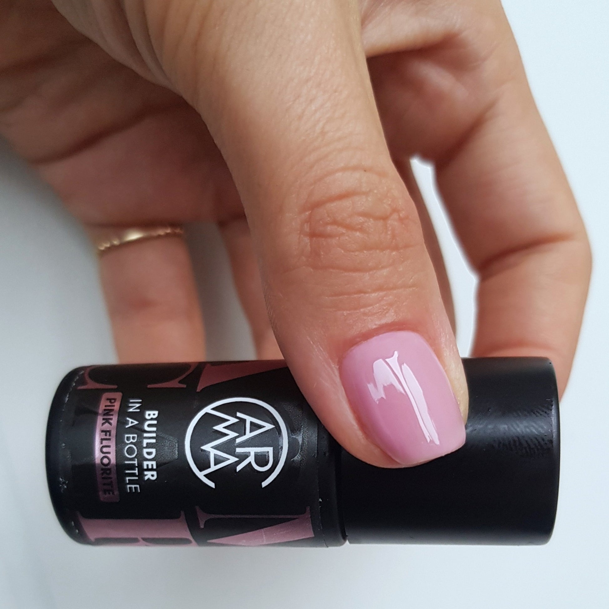 Clean Pink Girl Look met de Roze Biab Kleur Pink Fluorite
