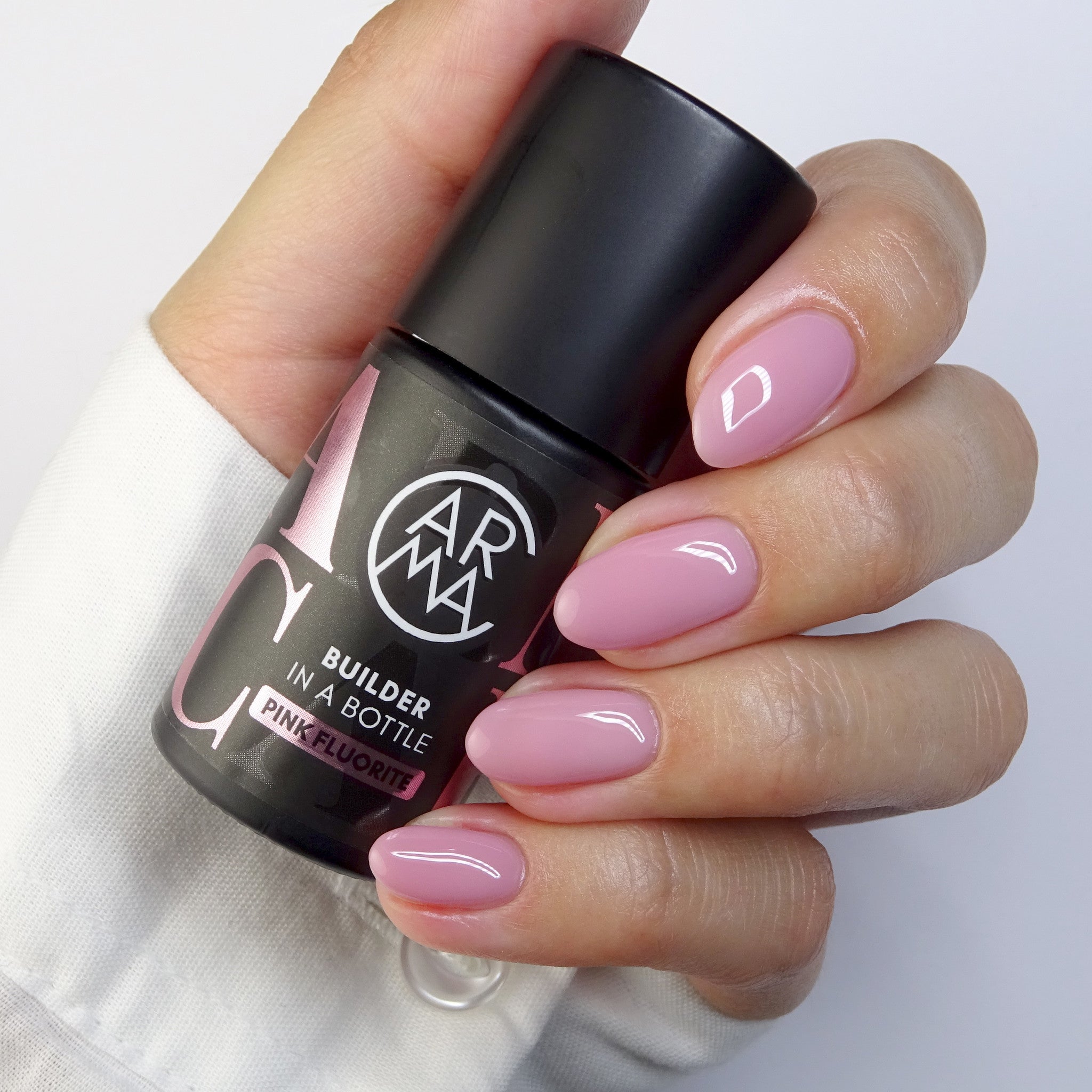 Pink Fluorite Builder Base BIAB met glossy roze finish op natuurlijke nagels