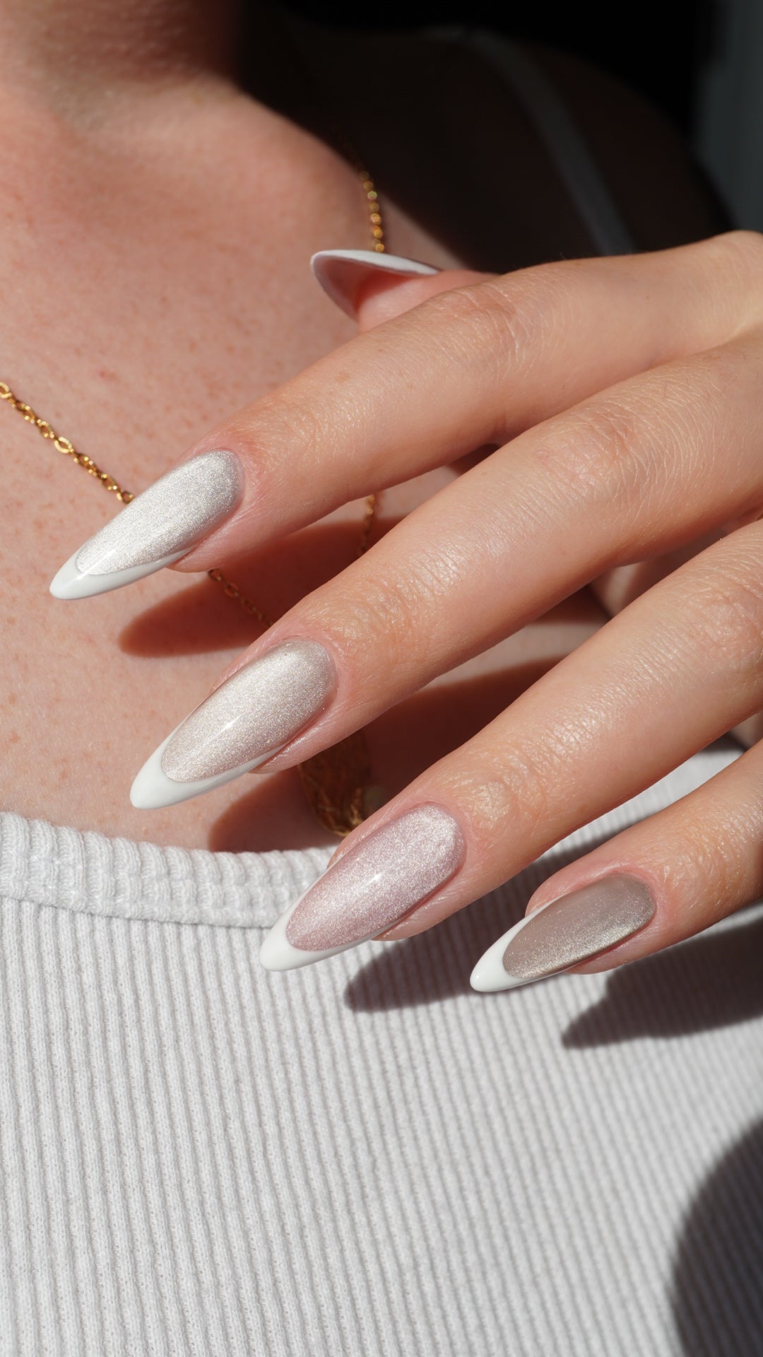 #103 Moonlit Magnetic Gelpolish